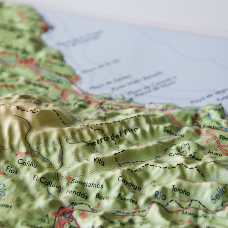 Imagen mapa relieve Picos de Europa y costa oriental